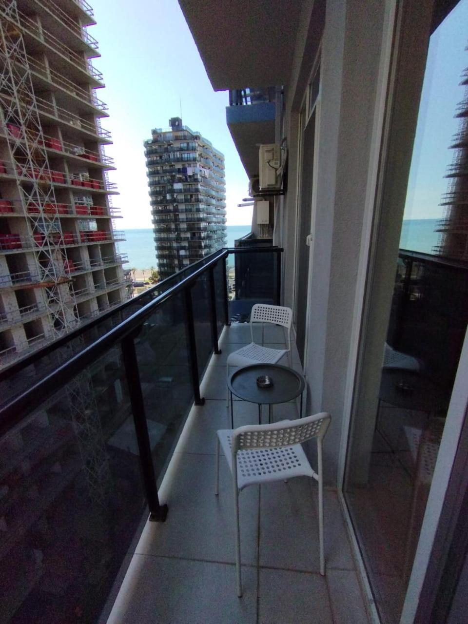Davka Apartments Batumi Ngoại thất bức ảnh